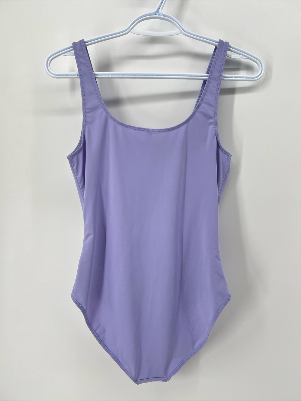 Aritzia Babaton Women’s Medium Lilac Lavender One-Piece Swimsuit